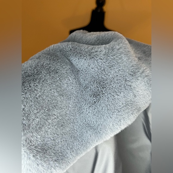Lamarque Linnea Faux Fur Dusty Blue Buttery Soft Luxury Coat. Size Medium. - Picture 8 of 14